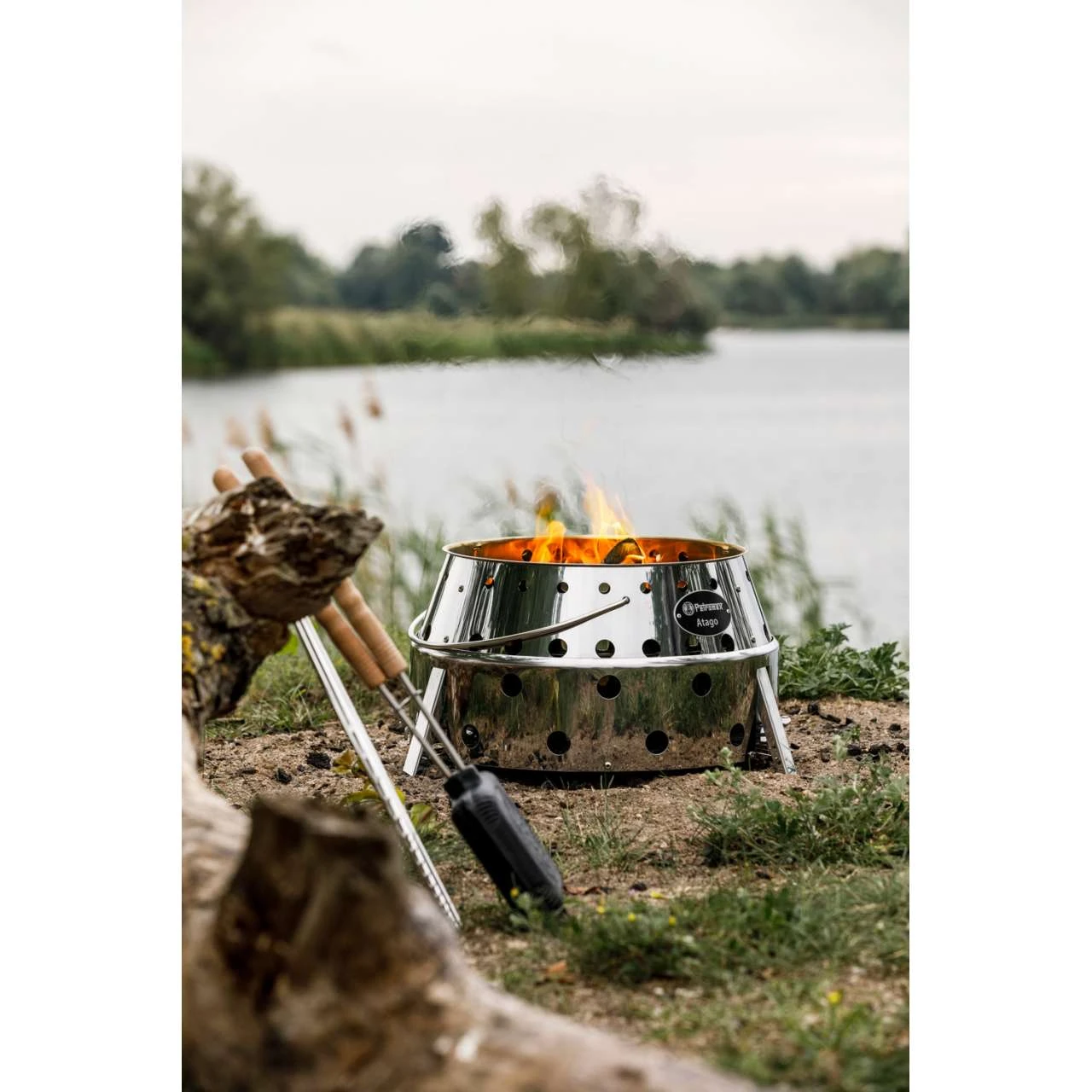 Petromax Atago Holz/Holzkohle Grill Feuerschale Feuerstelle Campinggrill Ø 34 Cm 9 Petromax Atago Holz/Holzkohle Grill Feuerschale Feuerstelle Campinggrill Ø 34 Cm – Bild 7
