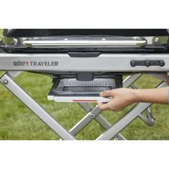 Weber Traveler Portabler Gasgrill Black Mit Rollwagen In Silber 9010079 -Grillwerkstatt 000543740000 6 1280x1280