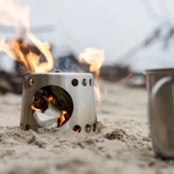 Petromax Kochbecher 2 In 1 Kochstelle Und Becher Mit Klappbaren Griffen 16 Petromax Kochbecher 2 In 1 Kochstelle Und Becher Mit Klappbaren Griffen -Grillwerkstatt 000623310000 5 1280x1280