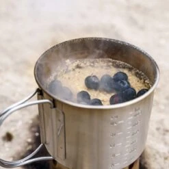 Petromax Kochbecher 2 In 1 Kochstelle Und Becher Mit Klappbaren Griffen 19 Petromax Kochbecher 2 In 1 Kochstelle Und Becher Mit Klappbaren Griffen -Grillwerkstatt 000623310000 8 1280x1280